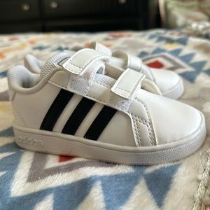 Little kids adidas sneakers
